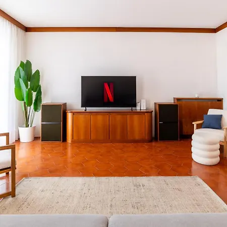 Exclusive With View-private