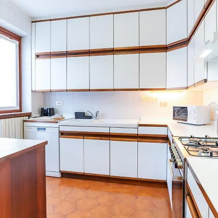Villa Exclusive With View-private Galbiate