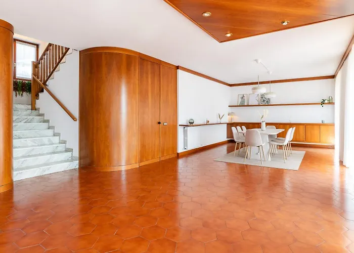 Exclusive With View-private *