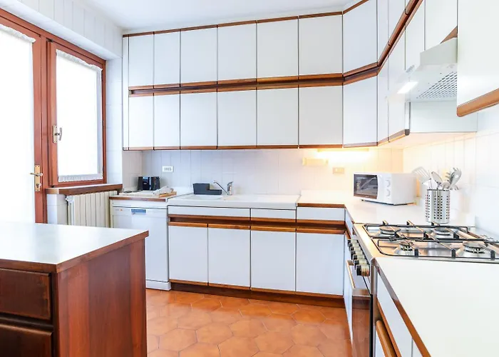 Villa Exclusive With View-private Galbiate