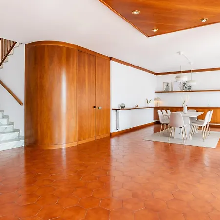 Exclusive With View-private *